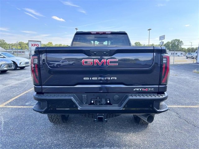 New 2026 GMC Sierra 2500 AT4X image 4