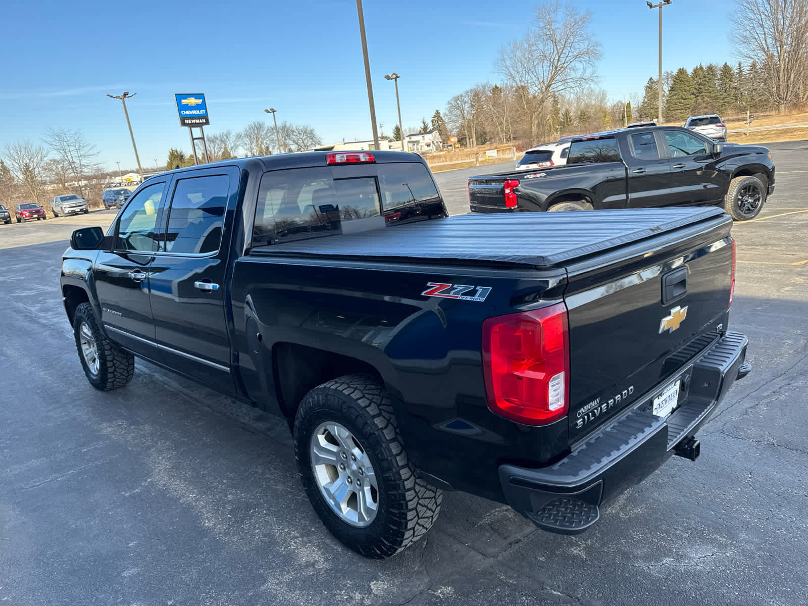 Used 2017 Chevrolet Silverado 1500 LTZ Z71 image 9