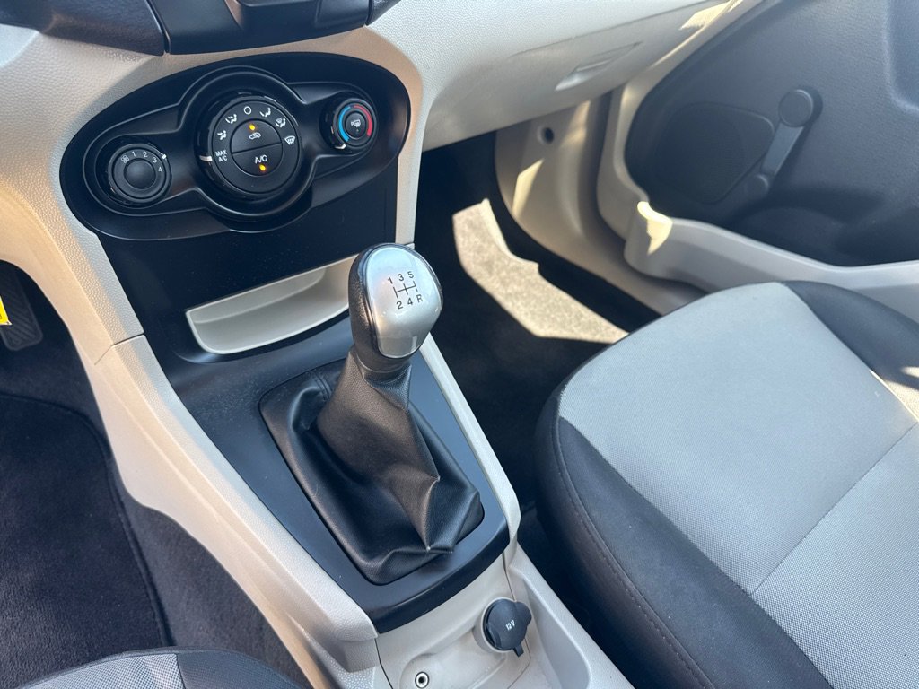 Used 2013 Ford Fiesta S w/ Convenience Pkg FWD image 16