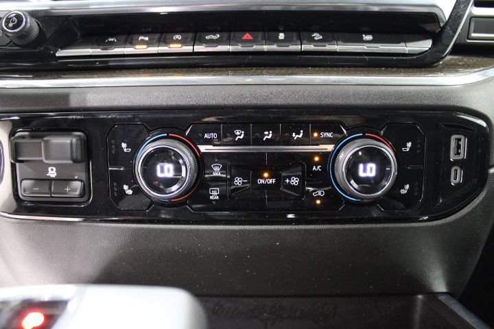 Used 2024 Chevrolet Silverado 1500 RST AWD/4WD image 36