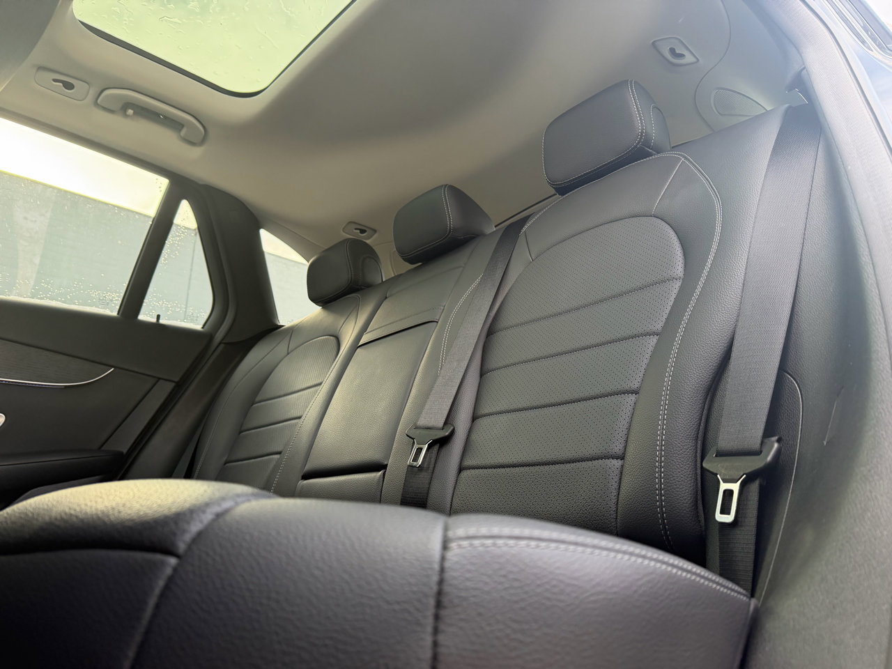 Used 2021 Mercedes-Benz GLC 300 4MATIC image 9