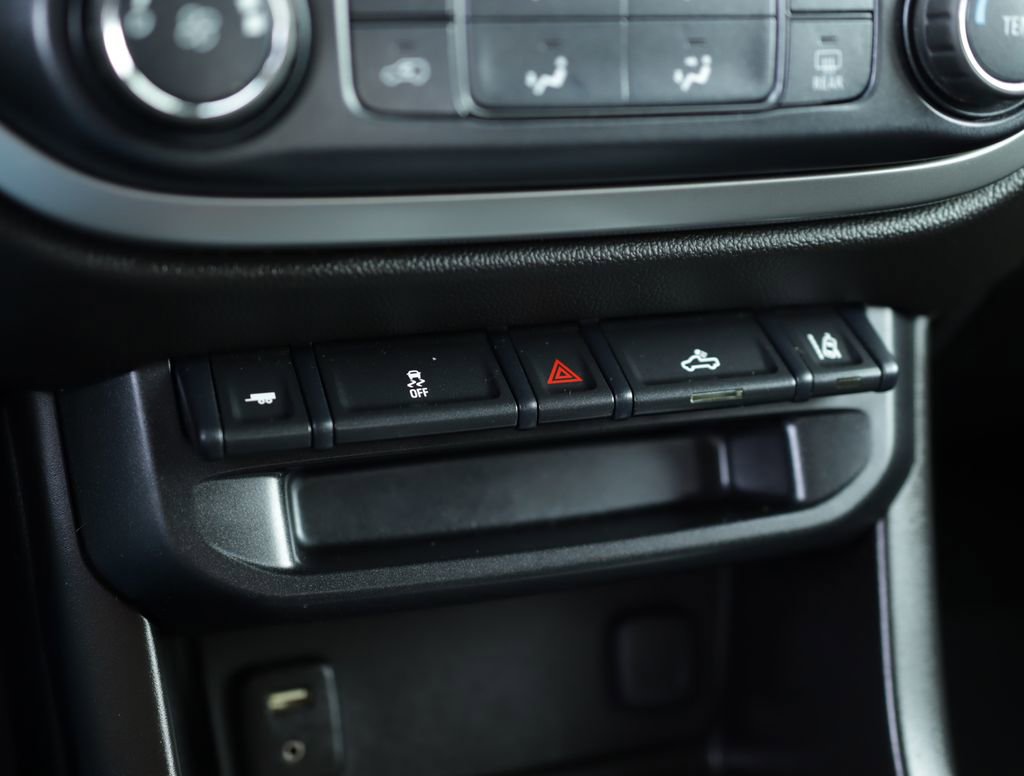 Used 2017 Chevrolet Colorado LT w/ LT Convenience Package image 17