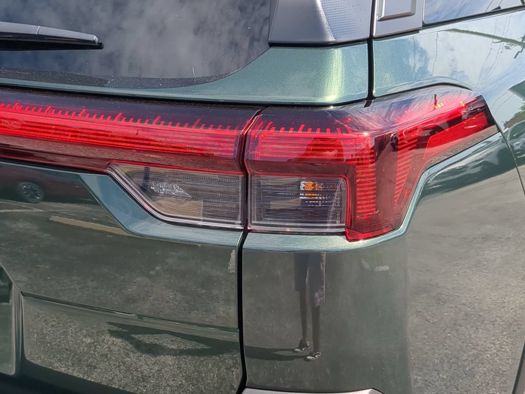 Certified 2026 Subaru Outback Limited AWD/4WD image 8