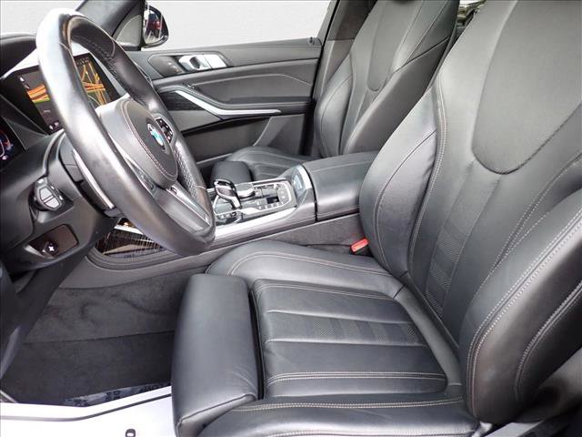 Used 2022 BMW X7 xDrive40i w/ M Sport Package image 16