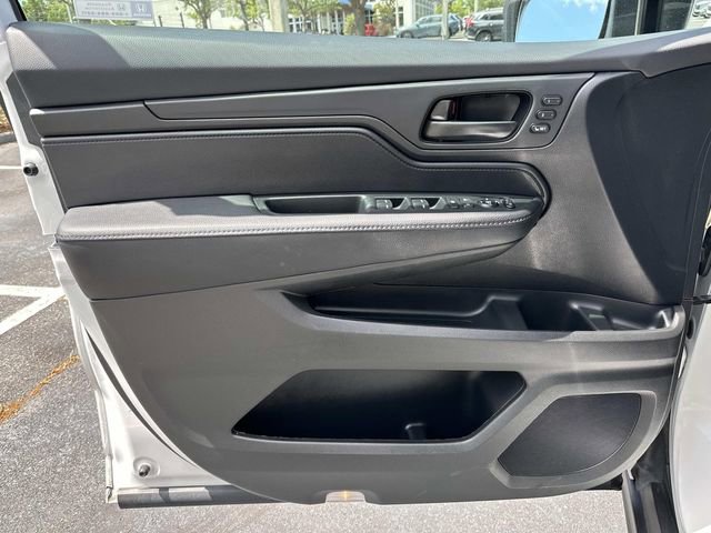 Certified 2024 Honda Odyssey EX-L image 18