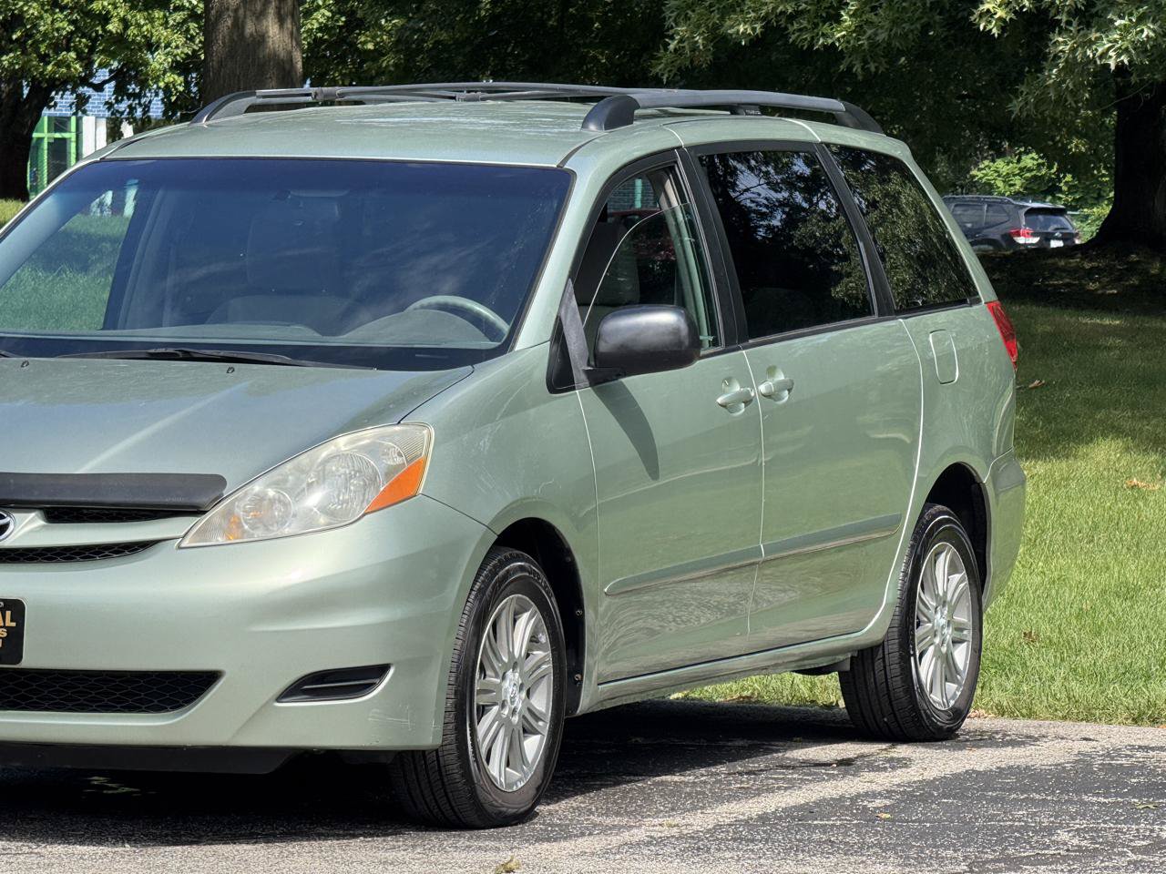 Used 2009 Toyota Sienna LE FWD image 18
