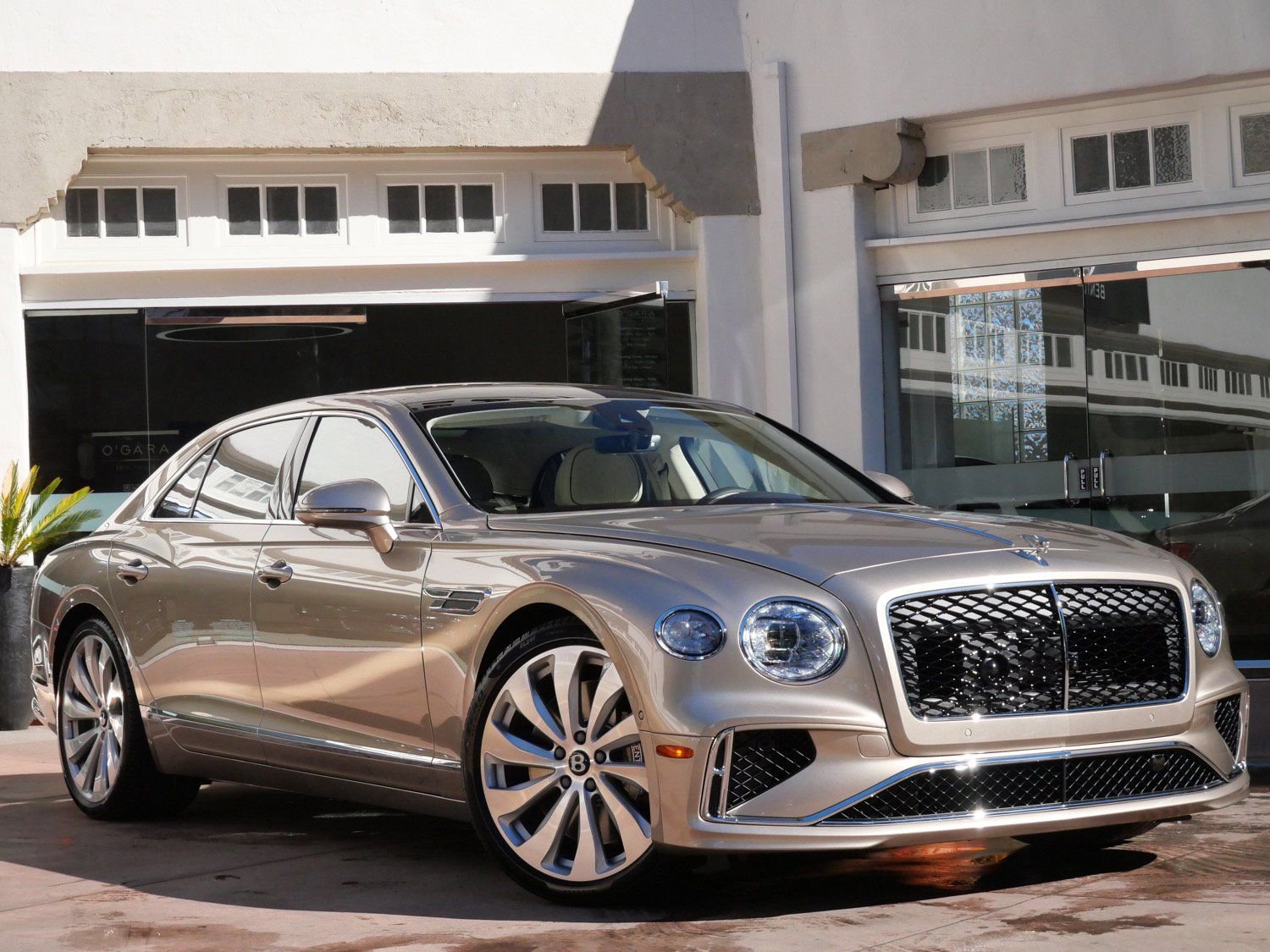 New 2026 Bentley Flying Spur Plug-In Hybrid AWD/4WD image 1