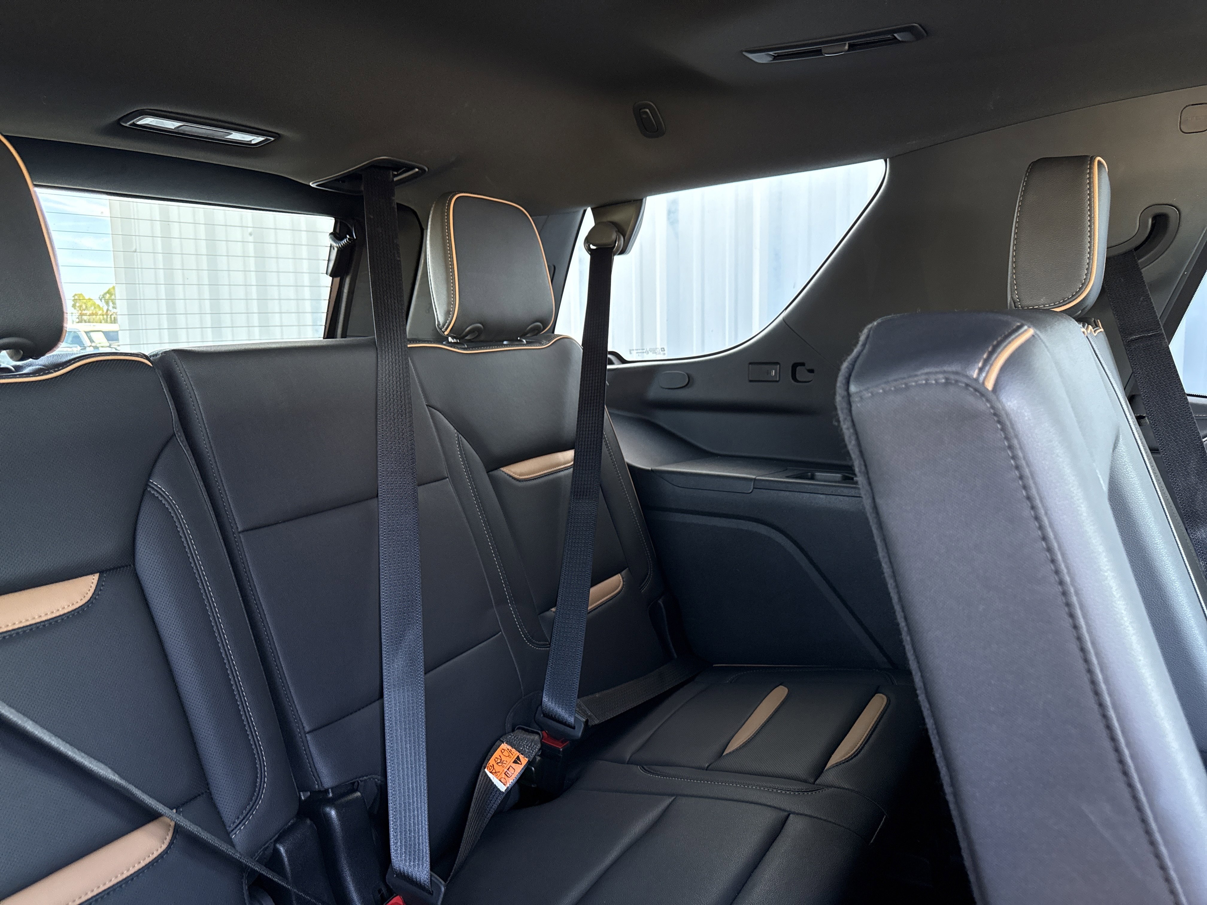 Used 2024 GMC Yukon AT4 w/ AT4 Premium Plus Package image 55