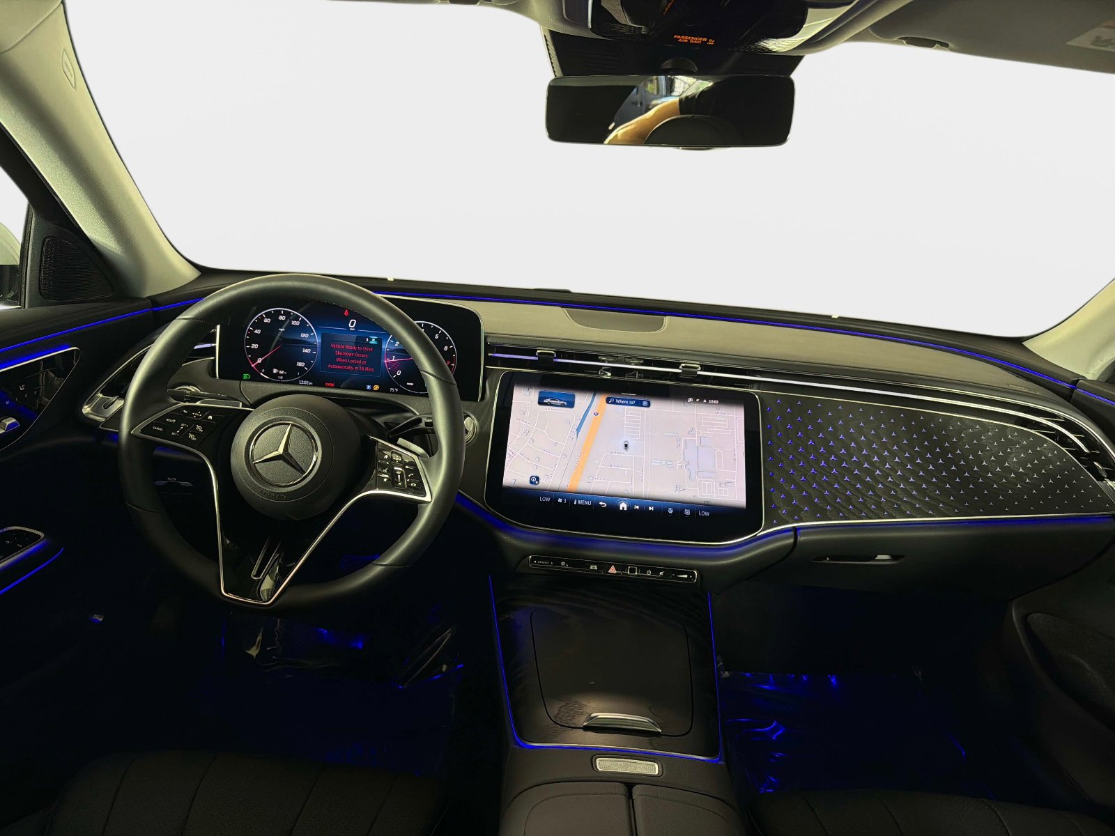 Used 2025 Mercedes-Benz E 350 Sedan image 35