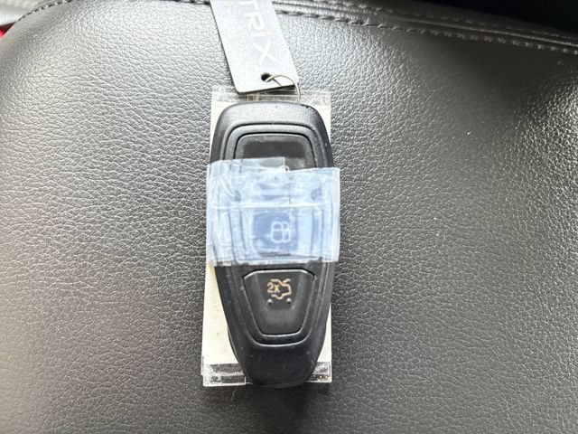 Used 2013 Ford C-MAX SEL FWD image 19
