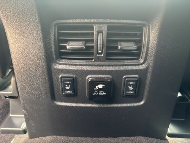 Used 2017 Nissan Titan PRO-4X w/ Pro-4x Convenience Package image 19