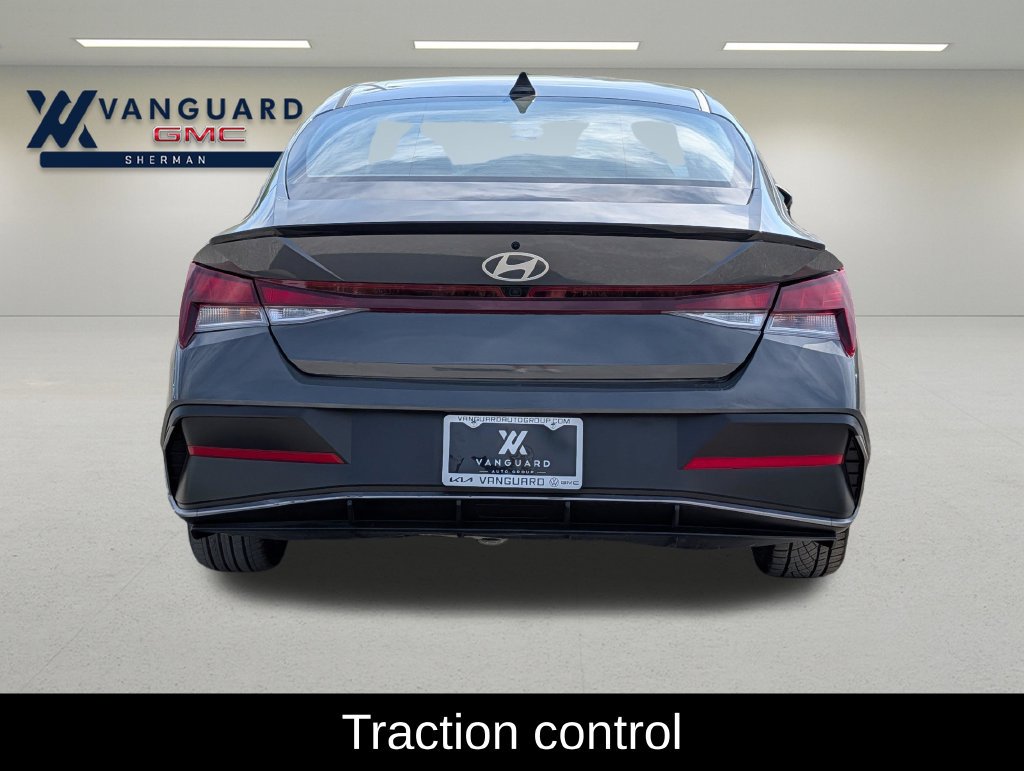 Used 2026 Hyundai Elantra Sport FWD image 5