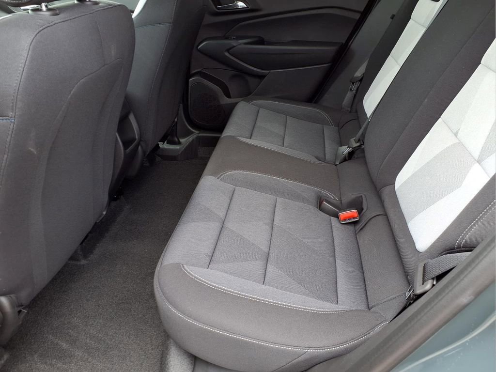 Used 2026 Chevrolet Trax LS FWD image 22