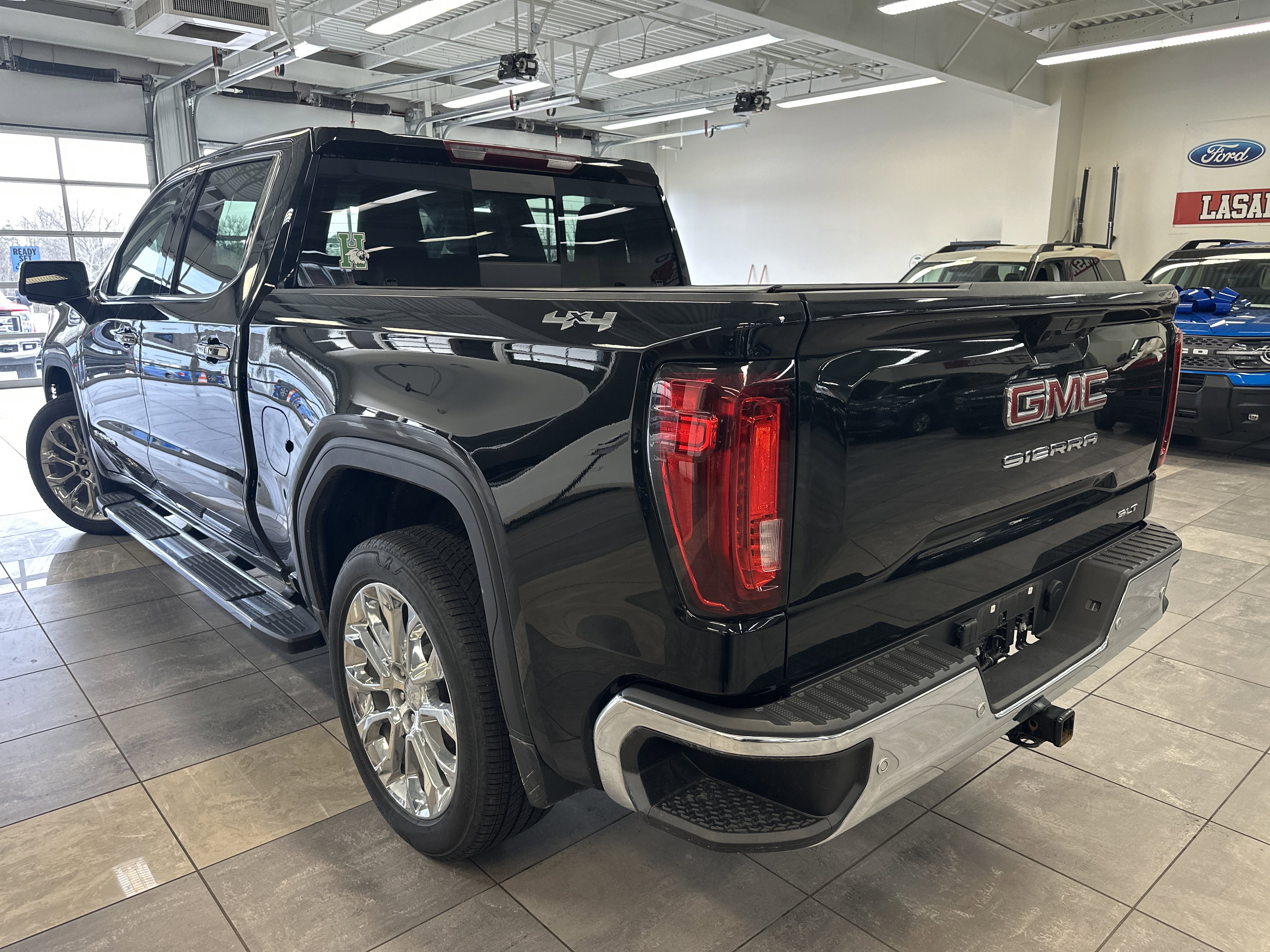 Used 2024 GMC Sierra 1500 SLT w/ SLT Premium Plus Package image 15