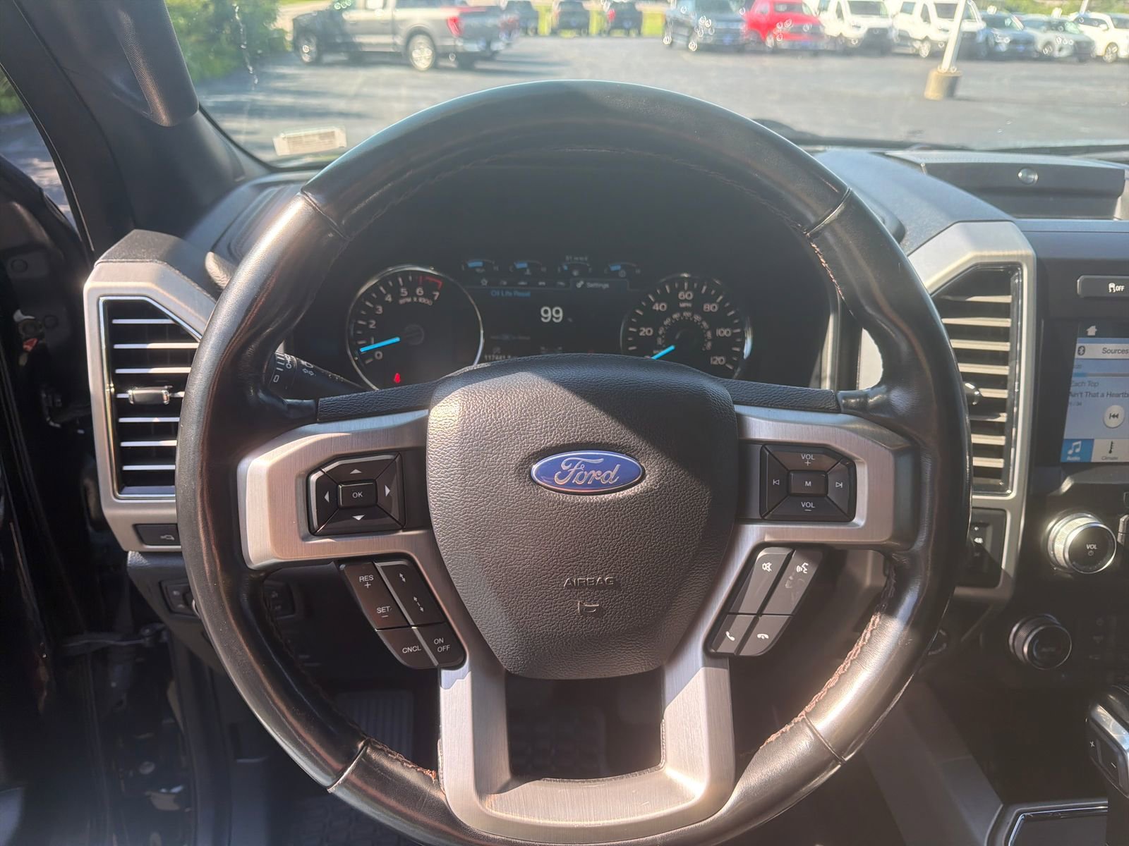 Used 2019 Ford F150 Platinum w/ Equipment Group 701A Luxury AWD/4WD image 12