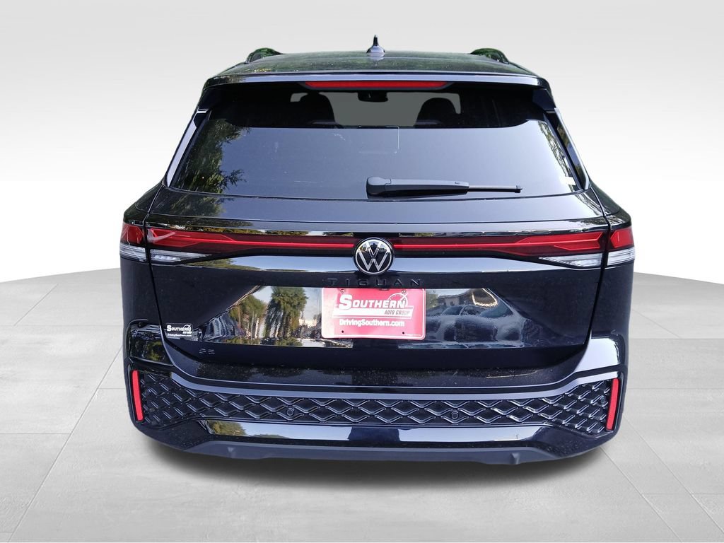 Used 2026 Volkswagen Tiguan SE R-Line FWD image 4