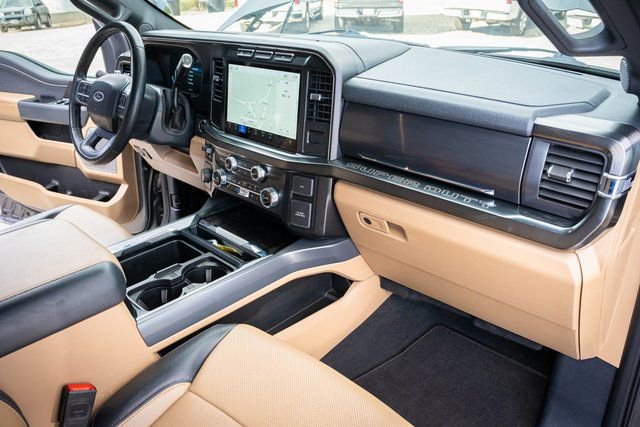 Used 2024 Ford F250 Lariat image 35