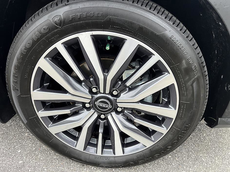 Certified 2024 Nissan Kicks SV FWD image 12