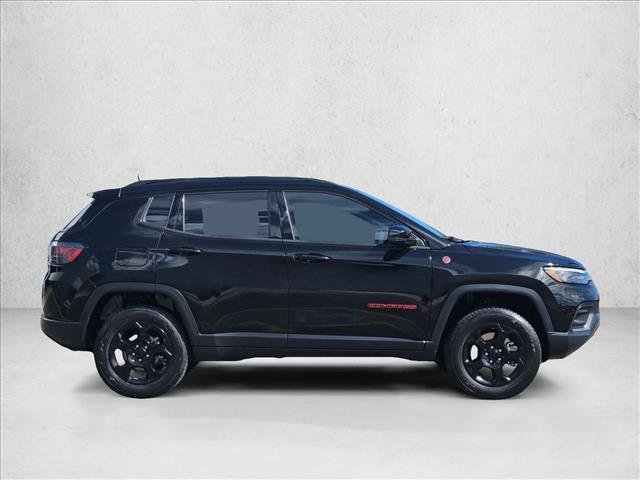 Used 2023 Jeep Compass Trailhawk w/ Trailhawk Elite Group AWD/4WD image 9