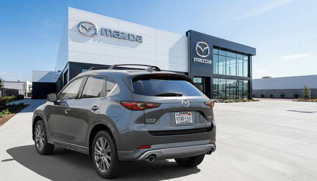 Certified 2025 MAZDA CX-5 Signature image 3
