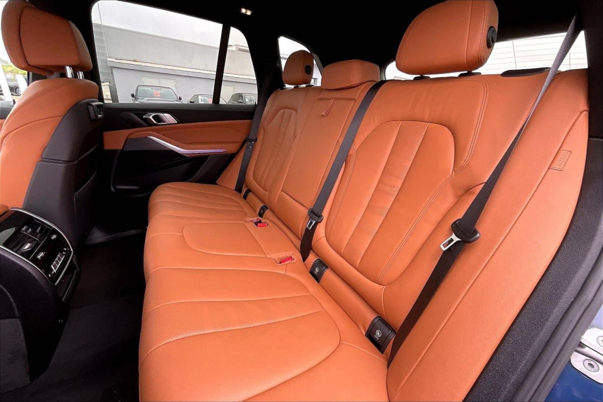 Used 2022 BMW X5 sDrive40i w/ M Sport Package RWD image 22