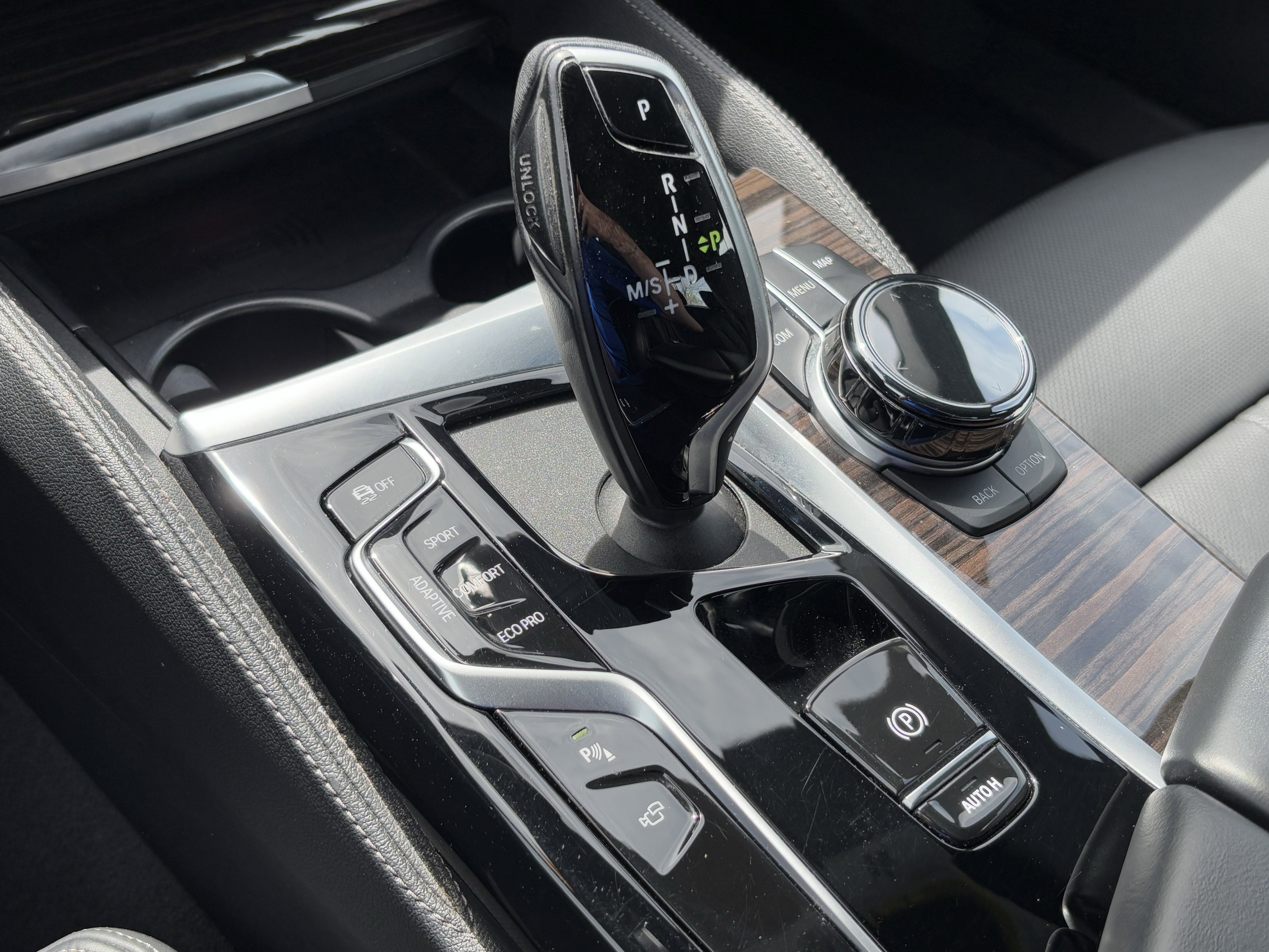 Certified 2023 BMW M550i xDrive w/ Executive Package image 26