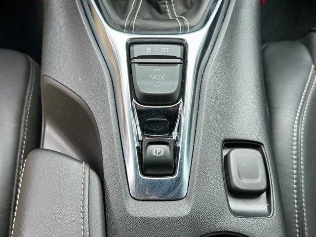 Used 2020 Chevrolet Camaro SS RWD image 27