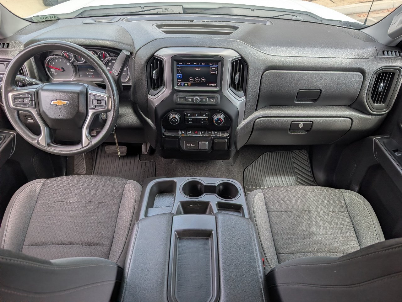 Used 2022 Chevrolet Silverado 1500 Custom w/ LPO, Blackout Package RWD image 4
