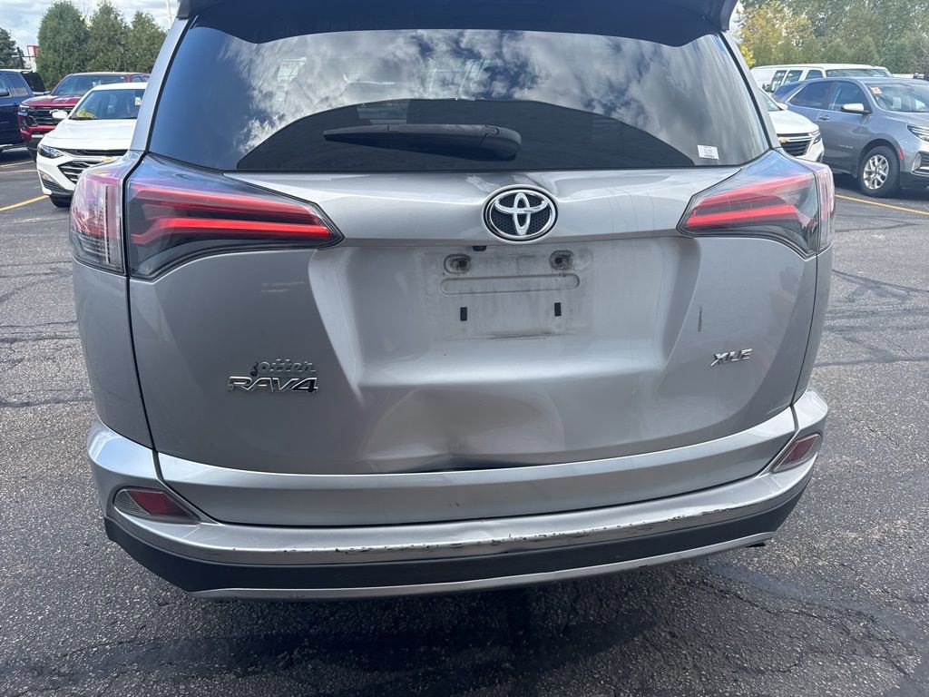 Used 2017 Toyota RAV4 XLE image 9