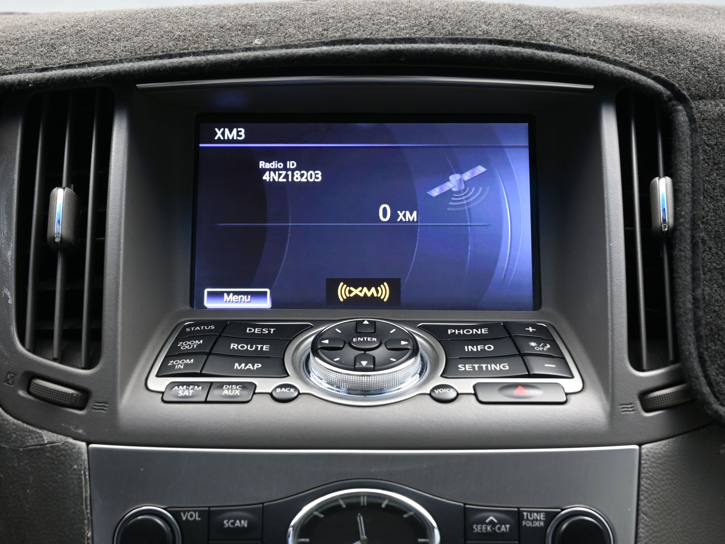 Used 2010 INFINITI G37 Journey w/ Premium Pkg image 35