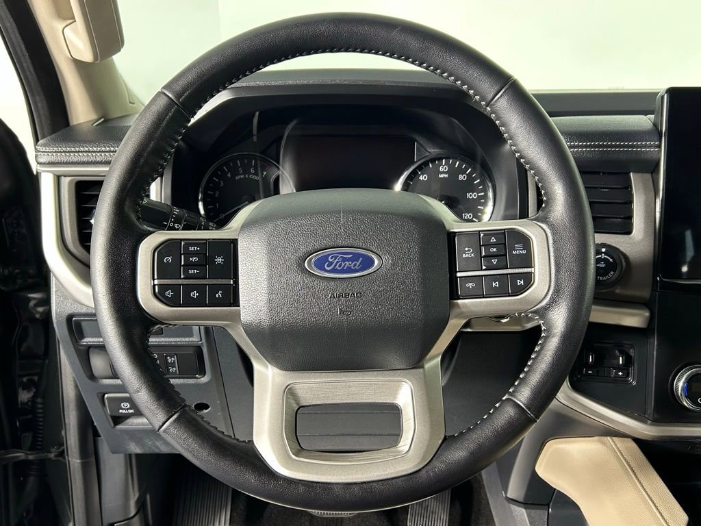 Used 2022 Ford Expedition Max XLT AWD/4WD image 33