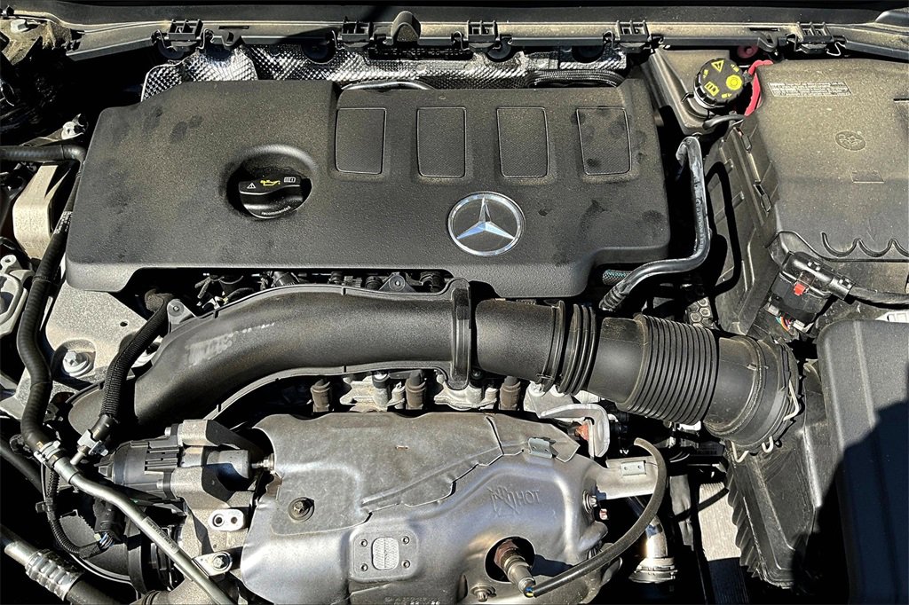 Certified 2023 Mercedes-Benz CLA 250 4MATIC image 34
