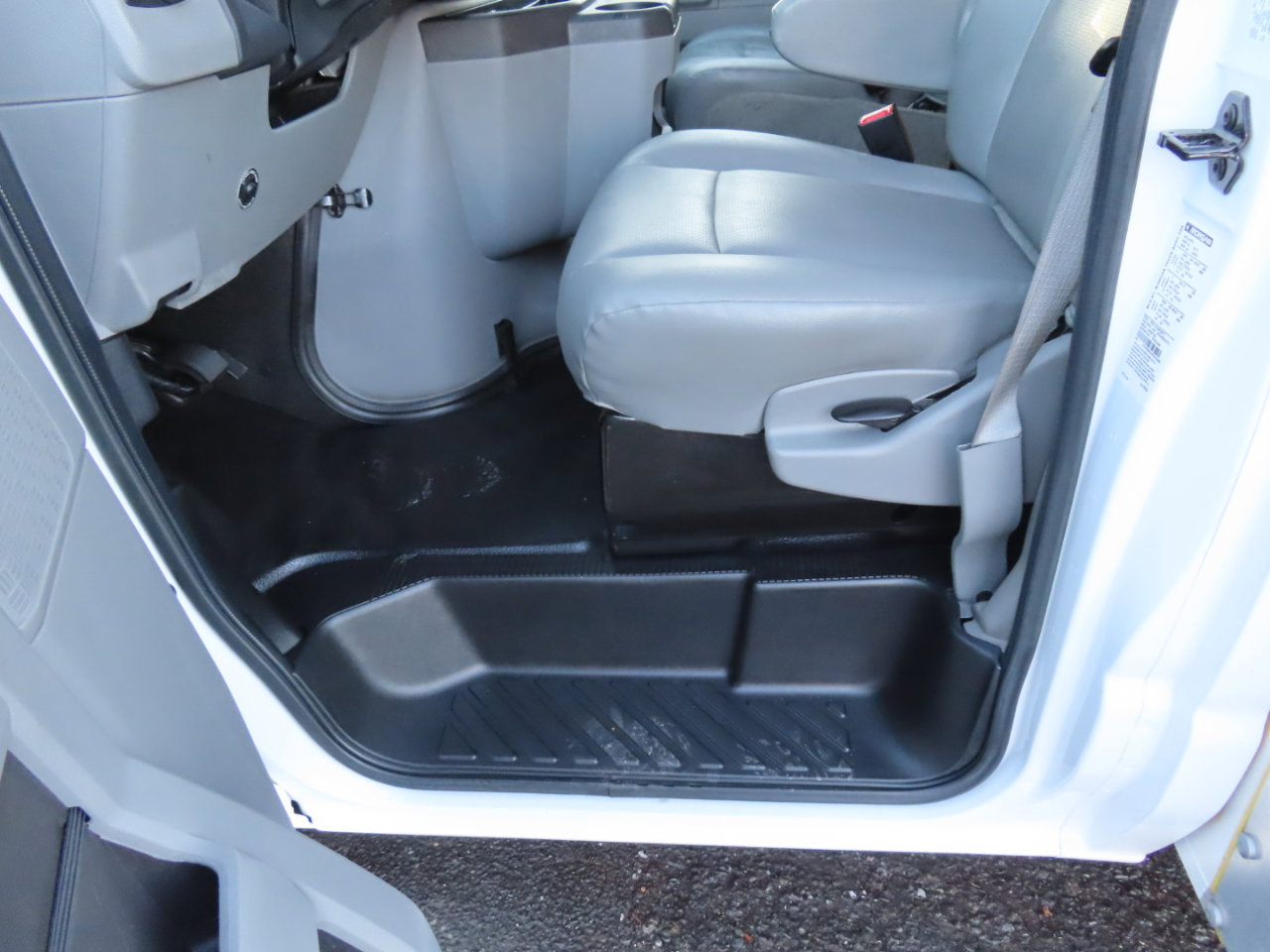 Used 2023 Ford E-350 and Econoline 350 Super Duty w/ Driver's Safety Package image 11