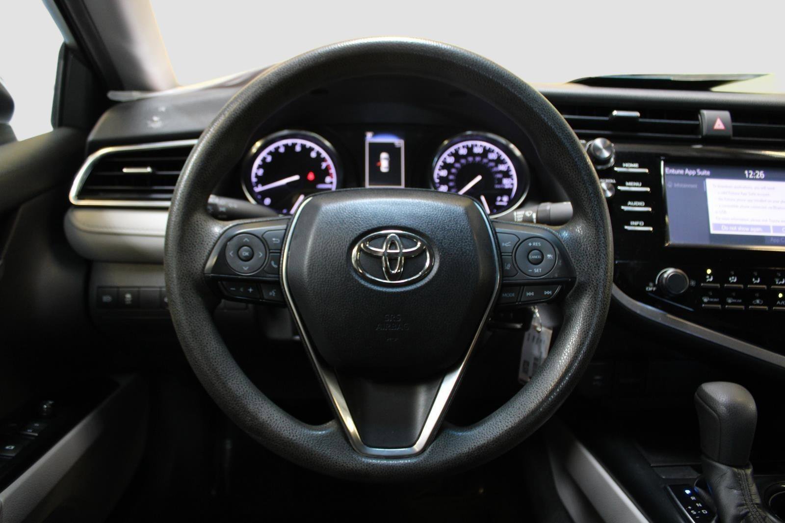 Used 2018 Toyota Camry LE FWD image 22