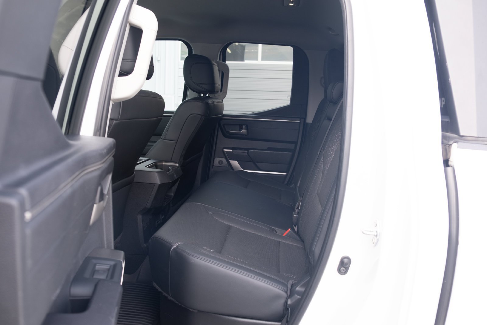Used 2022 Toyota Tundra Limited w/ TRD Off-Road Package AWD/4WD image 16