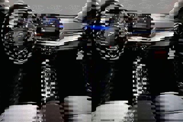 New 2026 Chevrolet Trax LT w/ Driver Confidence Package image 9