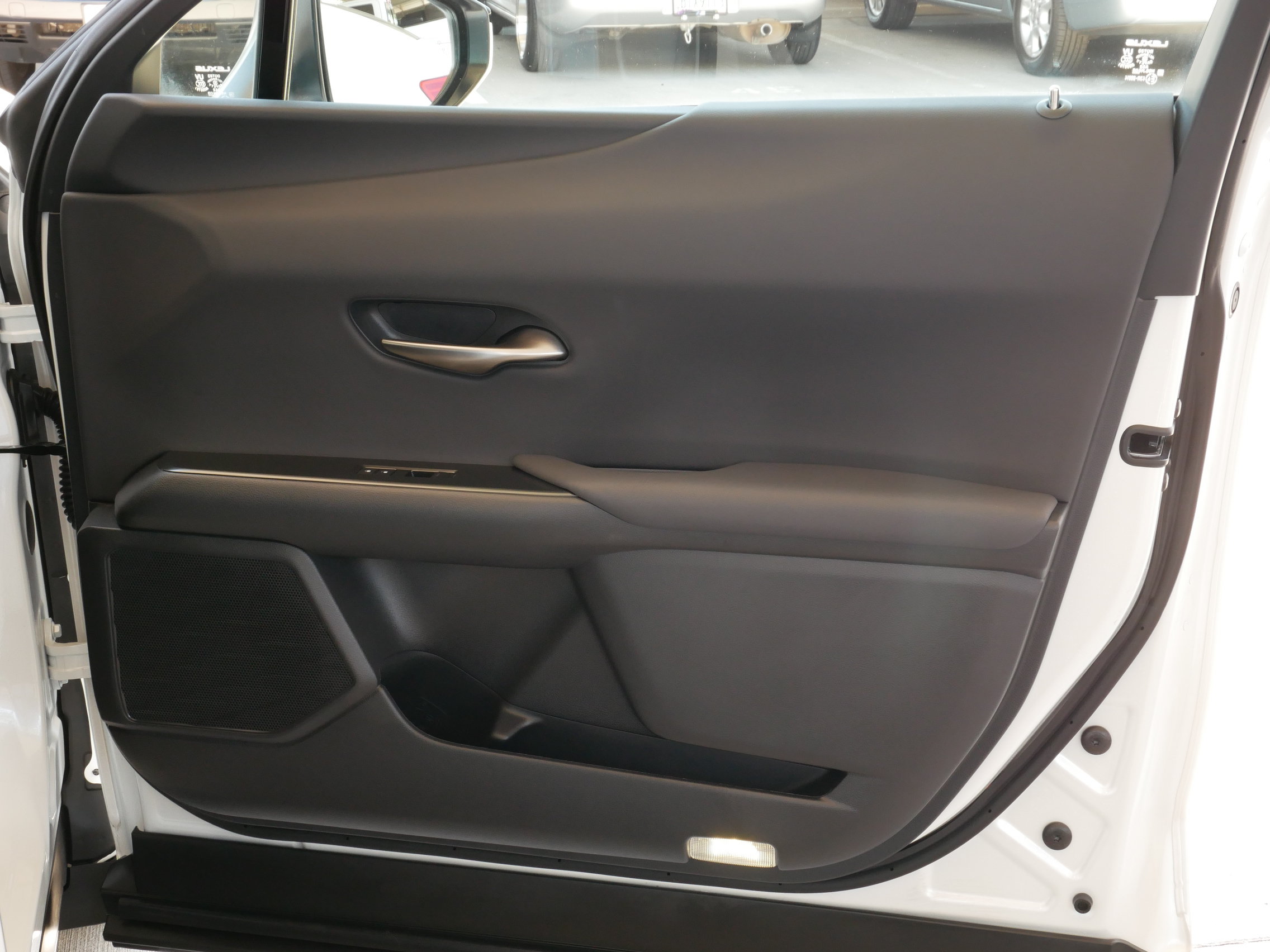 Used 2025 Lexus UX 300h FWD w/ Accessory Package (Z2) image 12