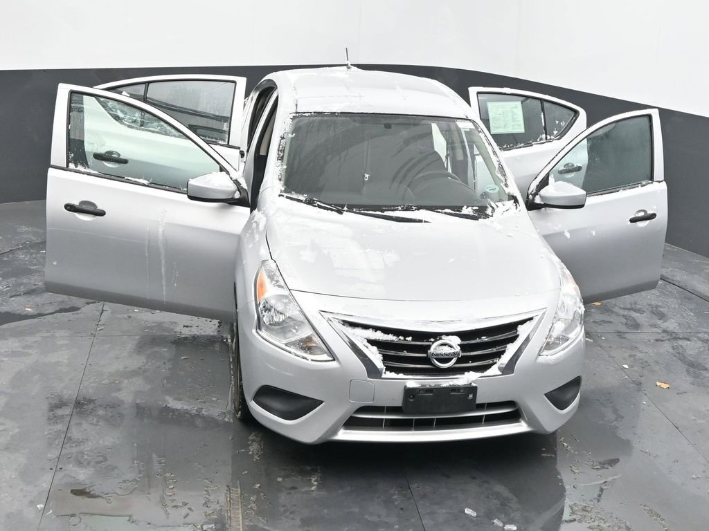 Used 2019 Nissan Versa S Plus image 54
