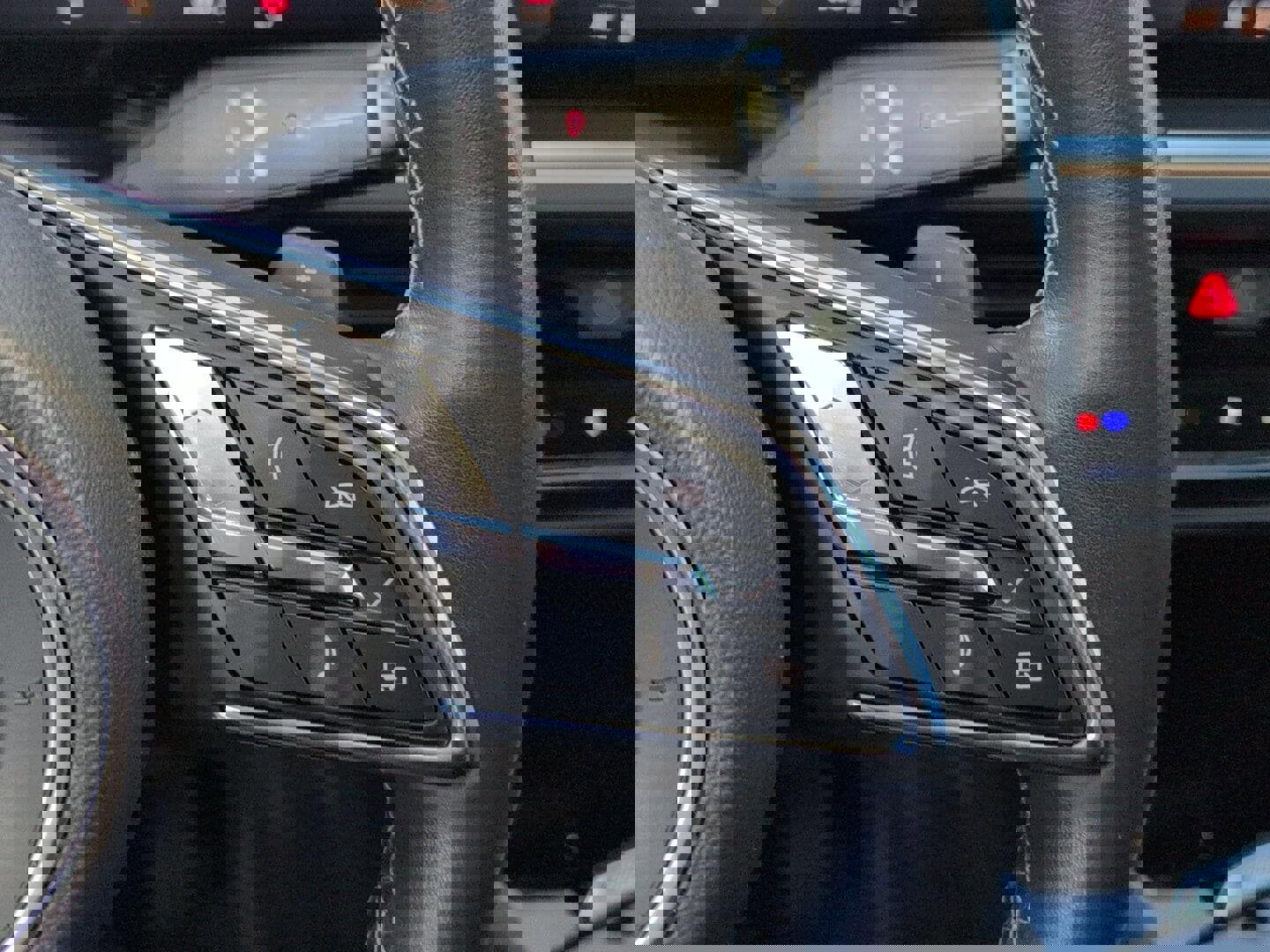 Used 2025 Buick Envision Preferred image 27