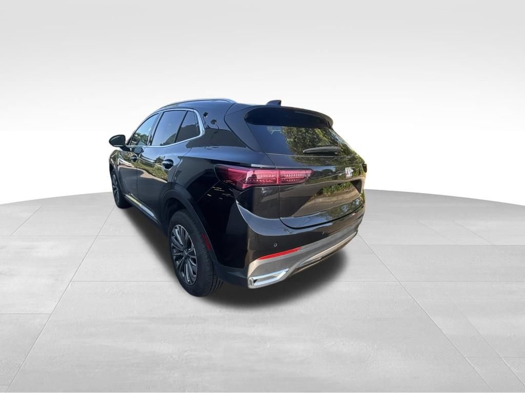 Used 2024 Buick Envision Preferred AWD/4WD image 4
