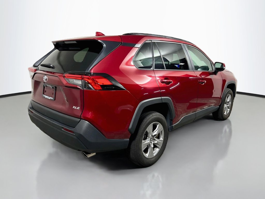 Used 2025 Toyota RAV4 XLE FWD image 3