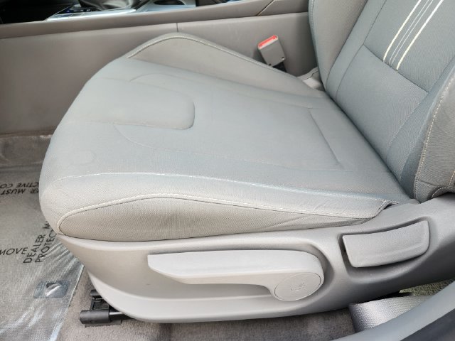Used 2024 Hyundai Elantra SEL FWD image 25