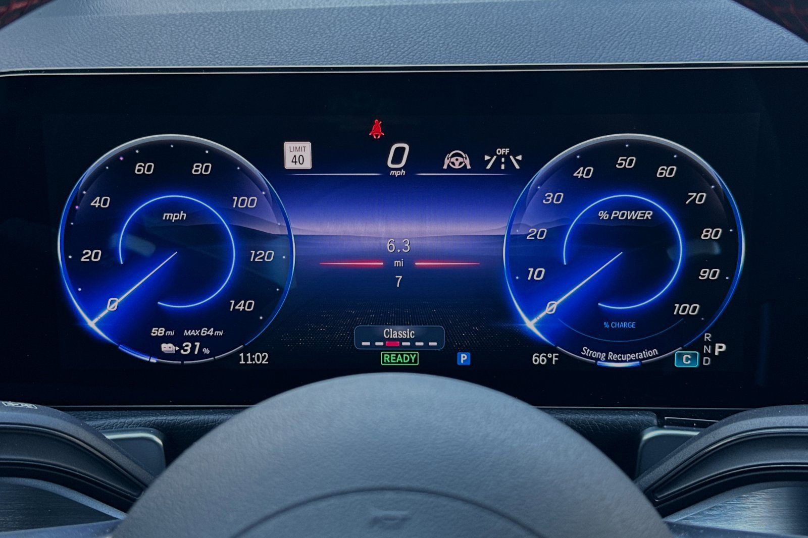 Used 2024 Mercedes-Benz EQB 300 4MATIC image 30