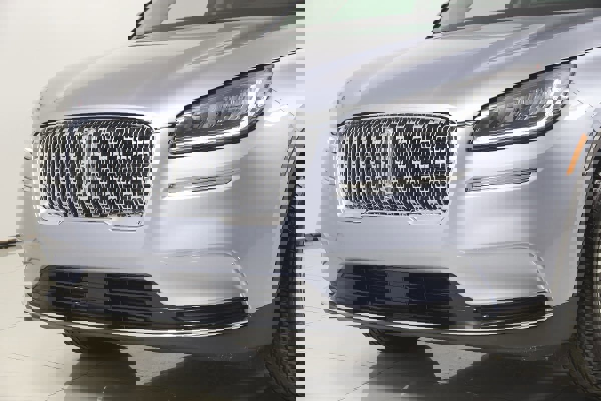 Used 2022 Lincoln Corsair Reserve w/ Elements Package image 51