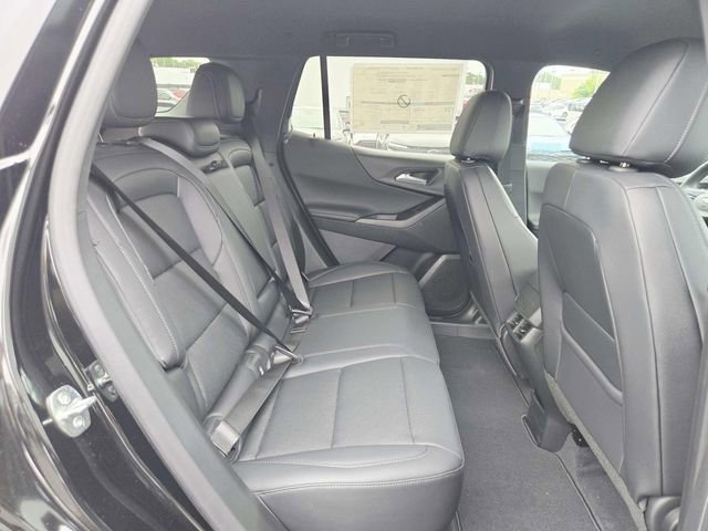 New 2026 Chevrolet Equinox LT w/ Convenience Package II AWD/4WD image 11