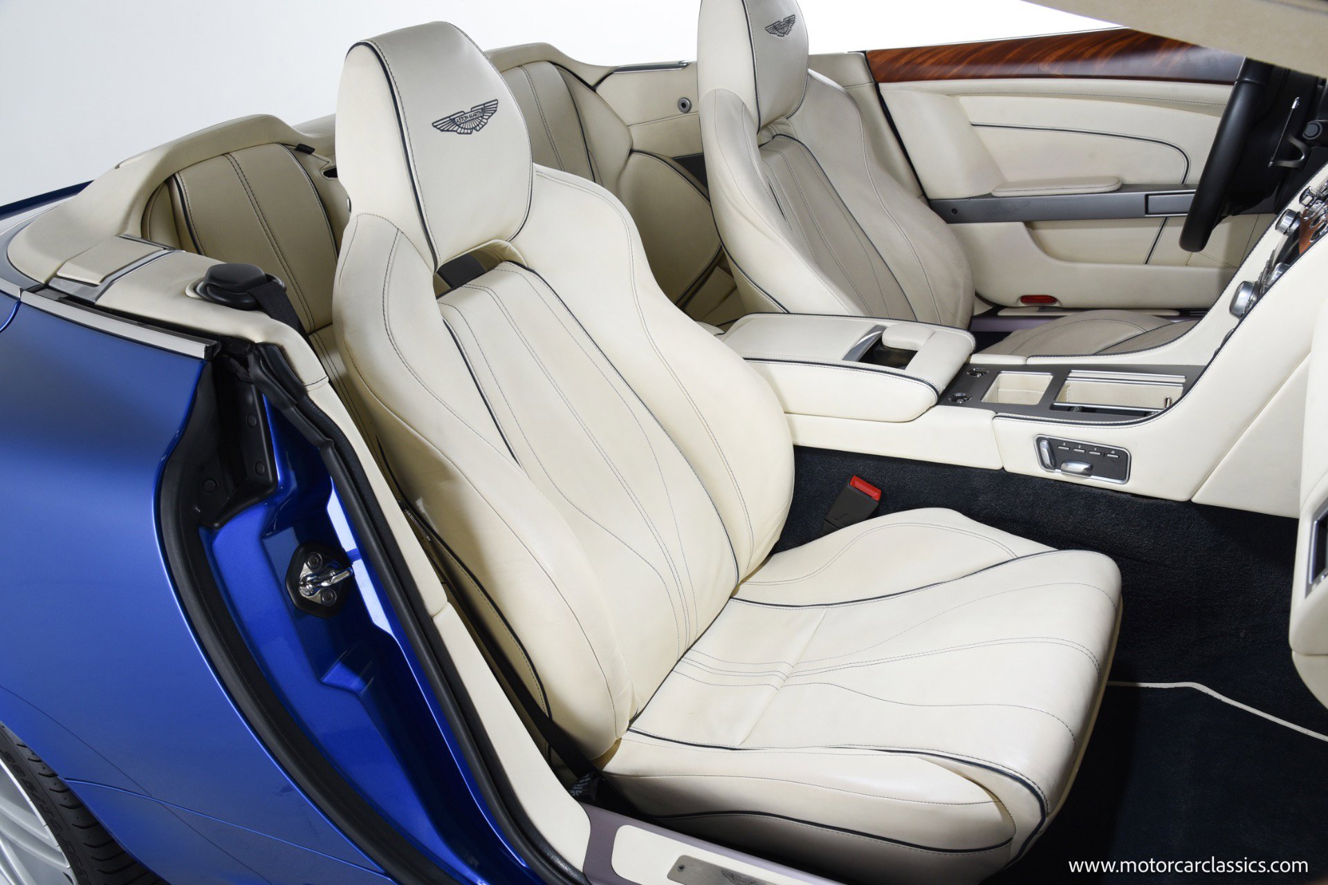 Used 2014 Aston Martin DB9 Volante image 36