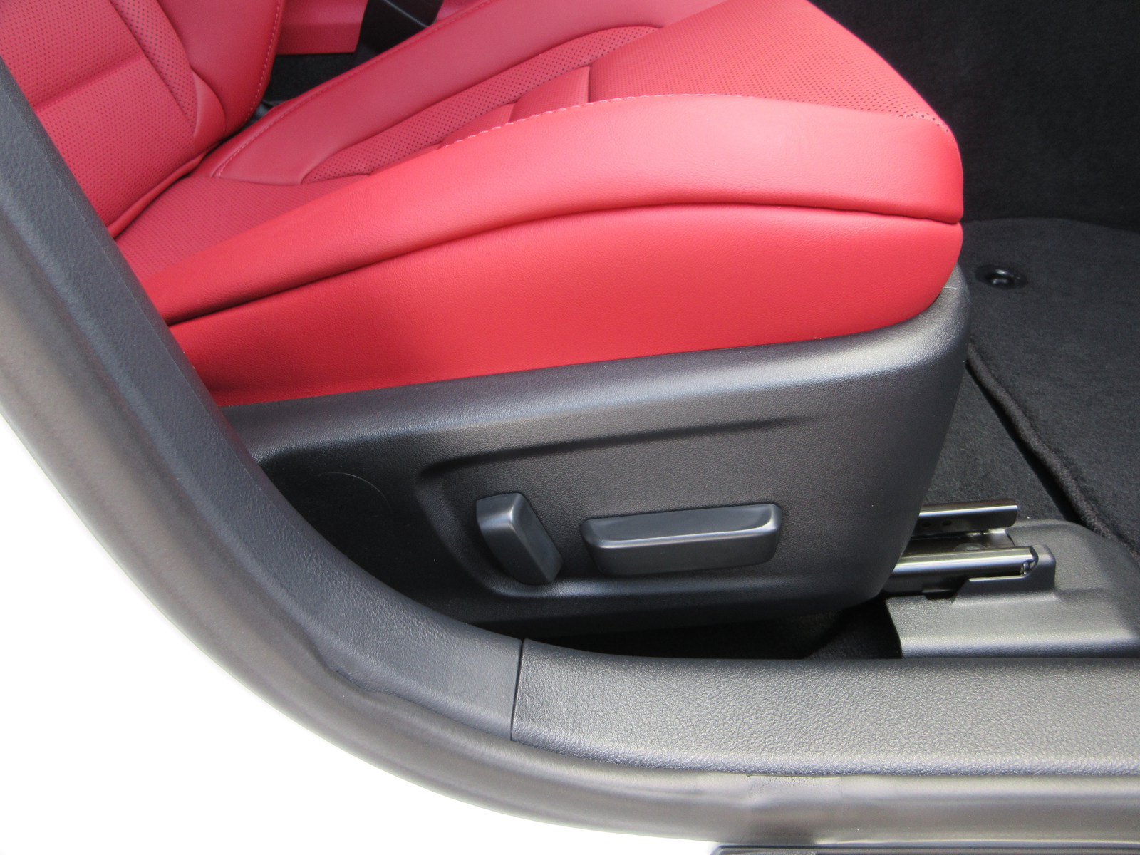 Used 2025 Lexus IS 500 RWD image 26