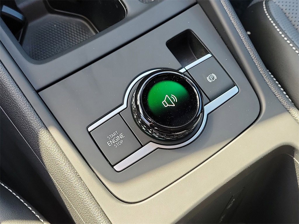 New 2026 Volkswagen Tiguan SE R-Line image 20