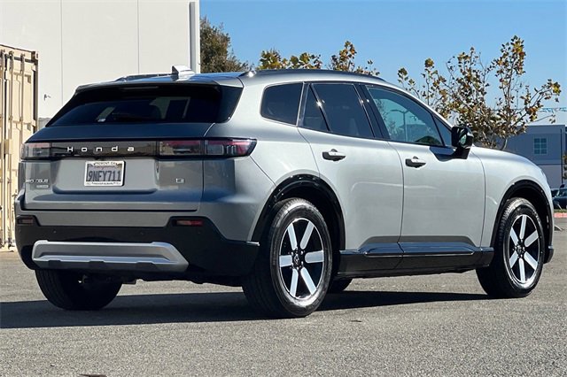 Used 2024 Honda Prologue Touring image 4