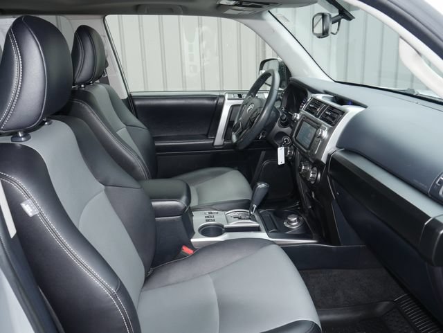 Used 2018 Toyota 4Runner SR5 Premium AWD/4WD image 26
